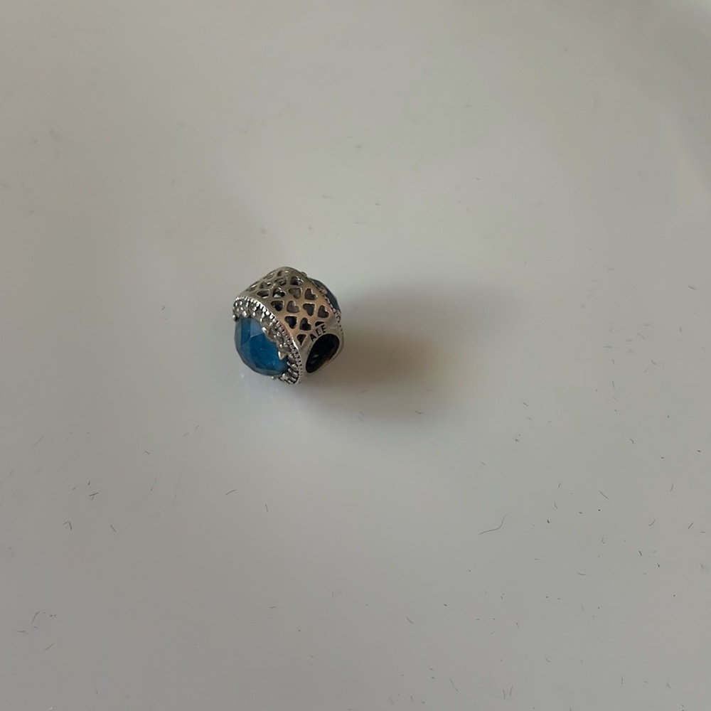 AUTHENTIC BLUE AND CLEAR CRYSTAL PANDORA CHARM…PRICE IS FIRM - Picture 4 of 4